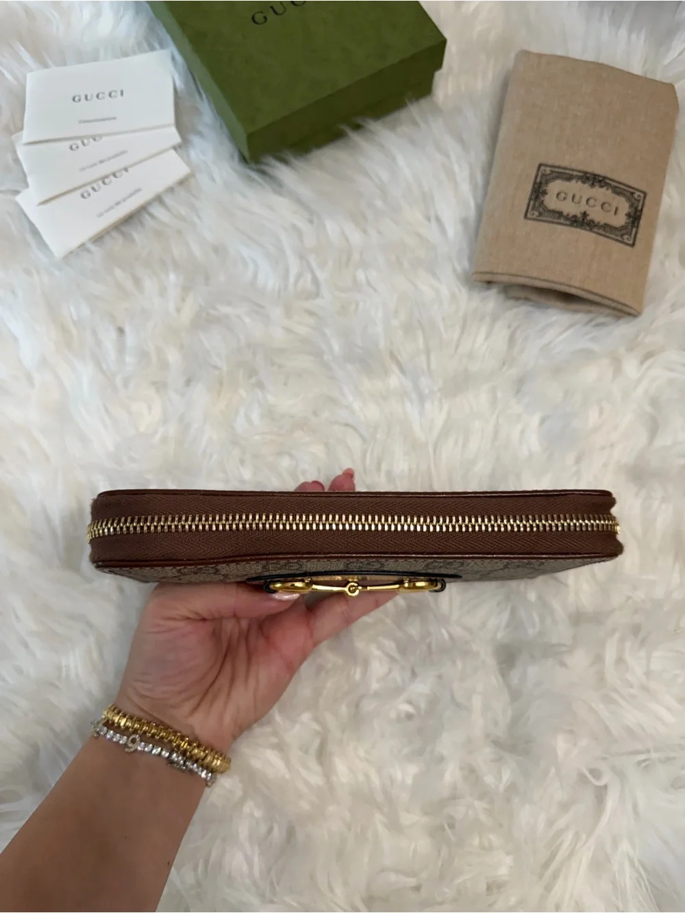 Gucci GG Supreme Zip Card Holder with Brown Leather & Gold Horsebit